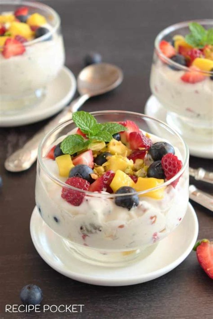 How do you make fruit dessert?